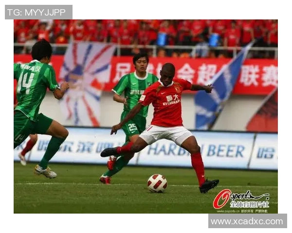 2014年绿城与恒大巅峰对决回顾球迷热血沸腾的经典时刻