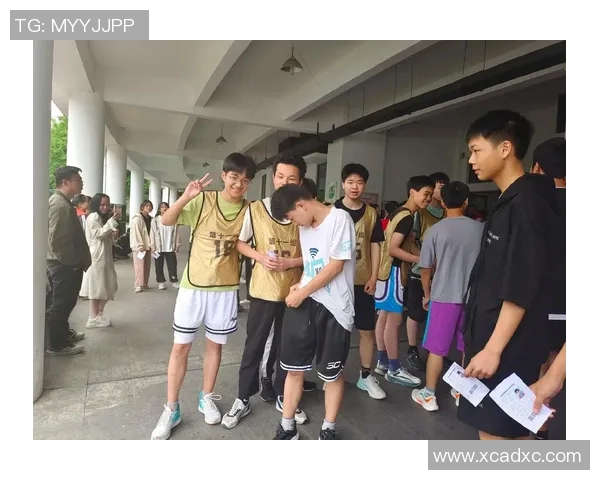 国家队挑战美国队全力以赴争夺胜利展现团队精神与竞技风采